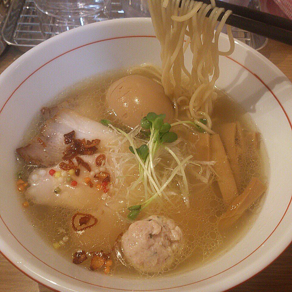 Hoshino Chukasoba Ramen (地球の中華そば) - メイン写真: