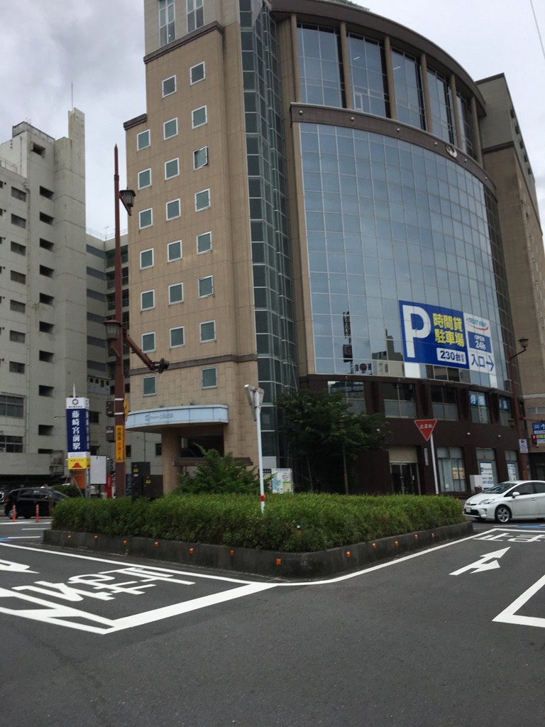 トラストパーク 藤崎宮駅前 - メイン写真: