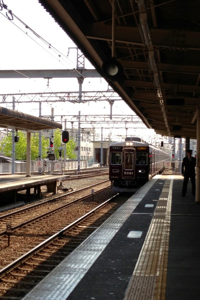 Platforms 3-4 (西宮北口駅 3-4号線ホーム) - メイン写真: