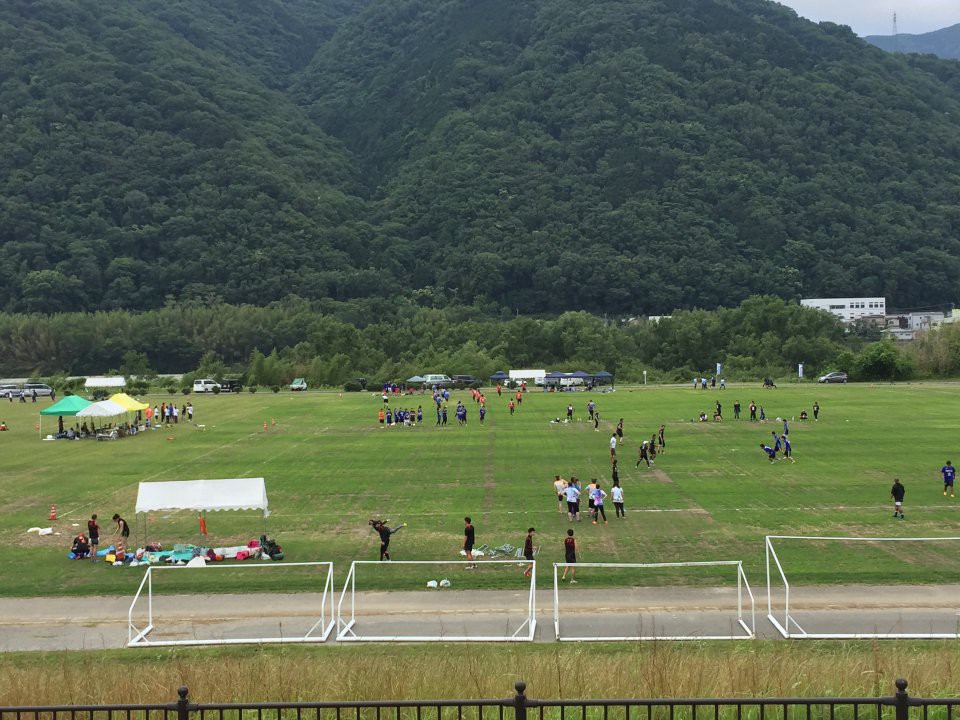 吉野川河畔 ふれあい広場 多目的広場 - メイン写真: