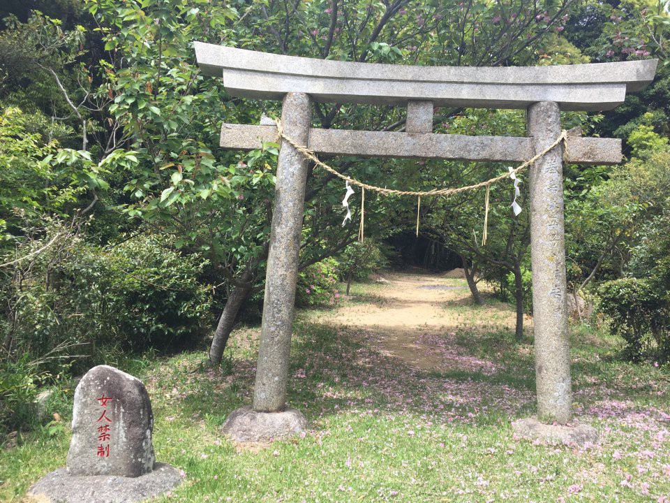 石上神社 - メイン写真: