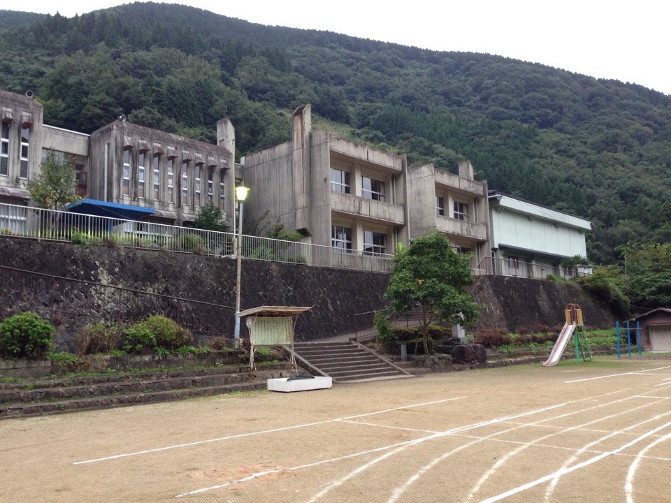 由布市立湯平小学校 - メイン写真: