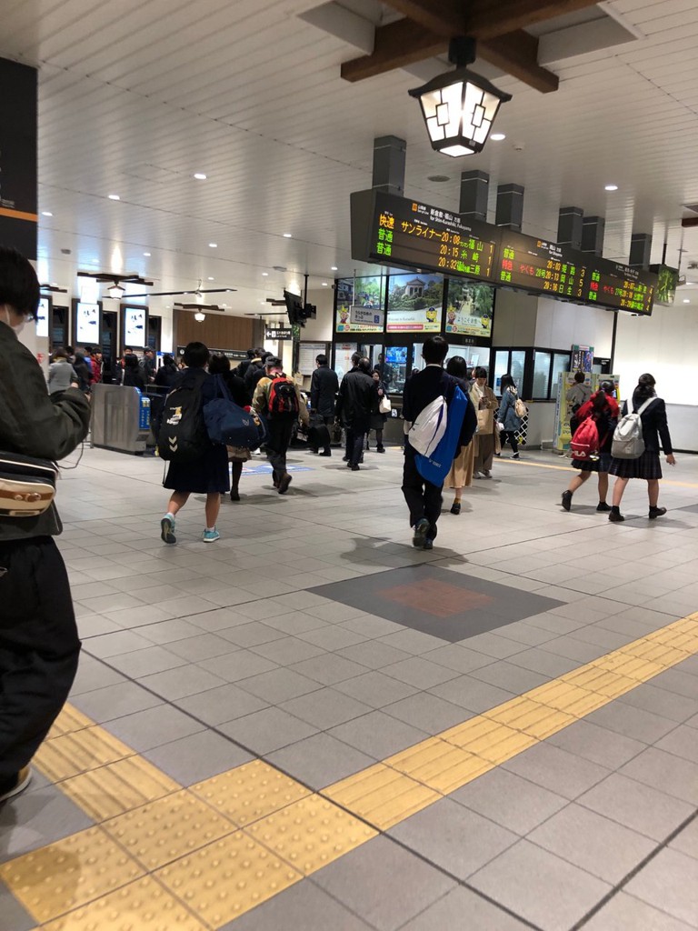 倉敷駅 改札口 - メイン写真: