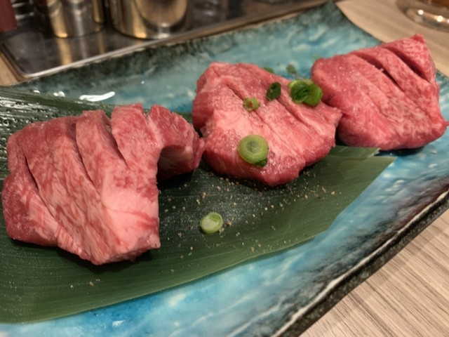 日暮里食肉問屋 おもに亭 新宿別館 - メイン写真: