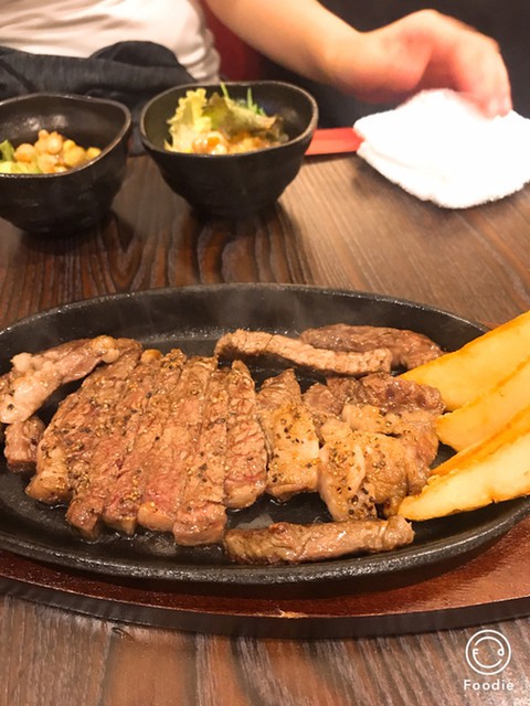 【駅前ビル 肉バル食べ放題 Denny WINE MEAT 横須賀中央東口店】 - メイン写真: