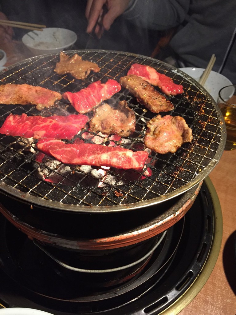 炭火焼肉 七輪 伊丹店