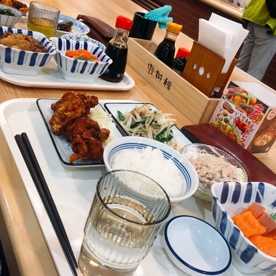 まいどおおきに食堂 茜部食堂 - メイン写真: