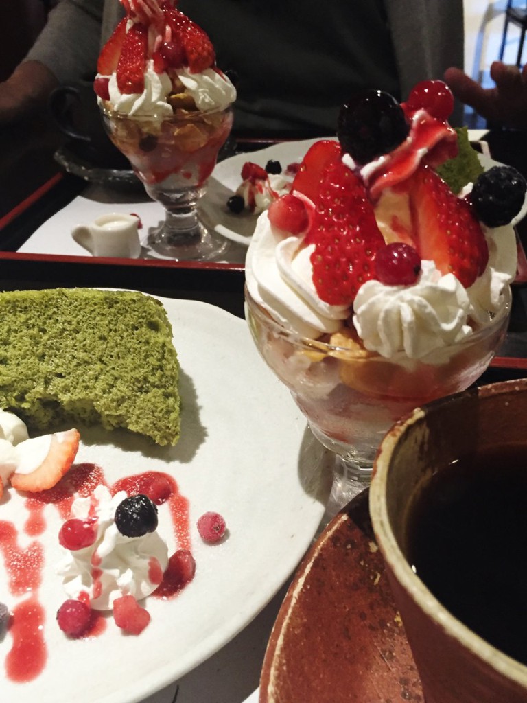 The 3 Best Cafe near nijikken Station