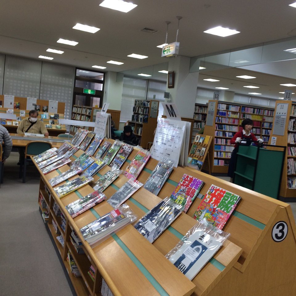 猪名川町立図書館 - メイン写真: