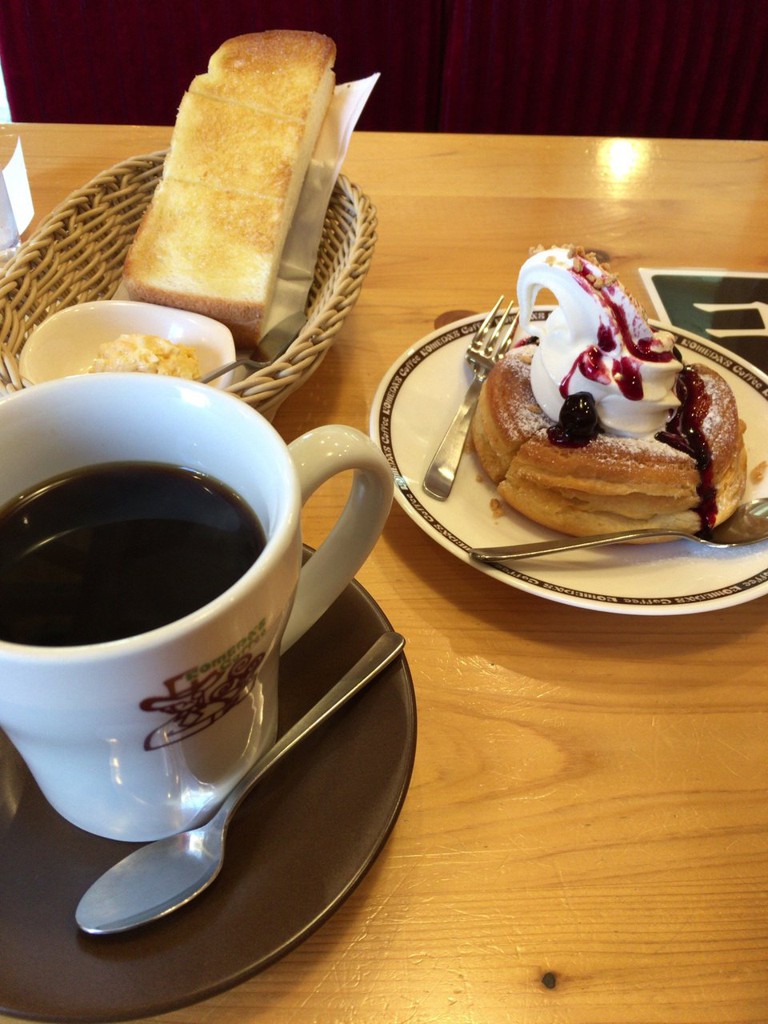 Komeda's Coffee (コメダ珈琲店 大分中津店) - メイン写真: