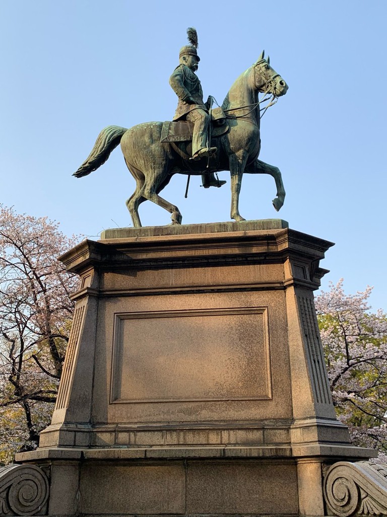 Equestrian Statue of Prince Komatsu Akihito (小松宮彰仁親王銅像) - メイン写真: