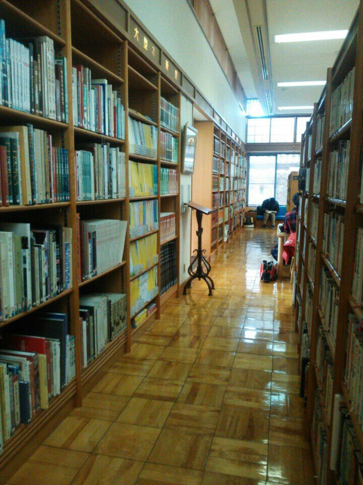 美濃加茂市立中央図書館 - メイン写真:
