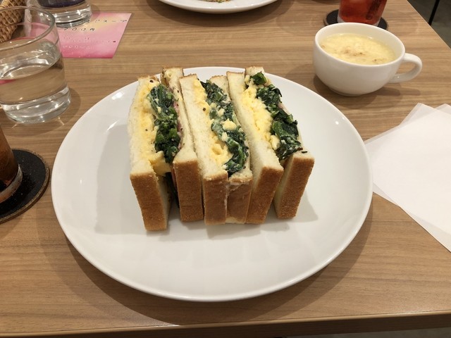 ユーフォーテーブルカフェ名古屋