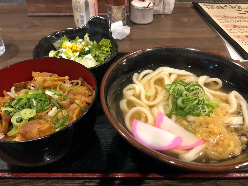 釜焼鳥本舗 おやひなや - メイン写真: