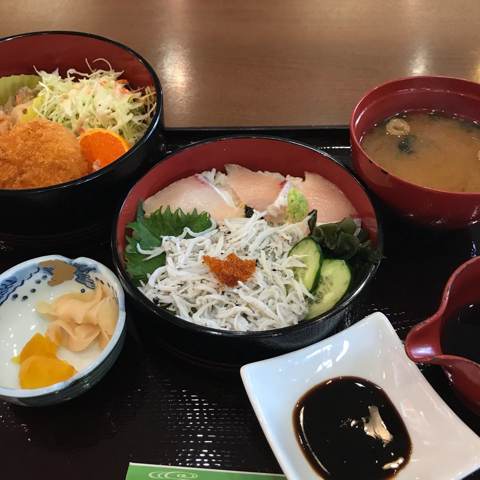 郷土料理 食のひろば - メイン写真: