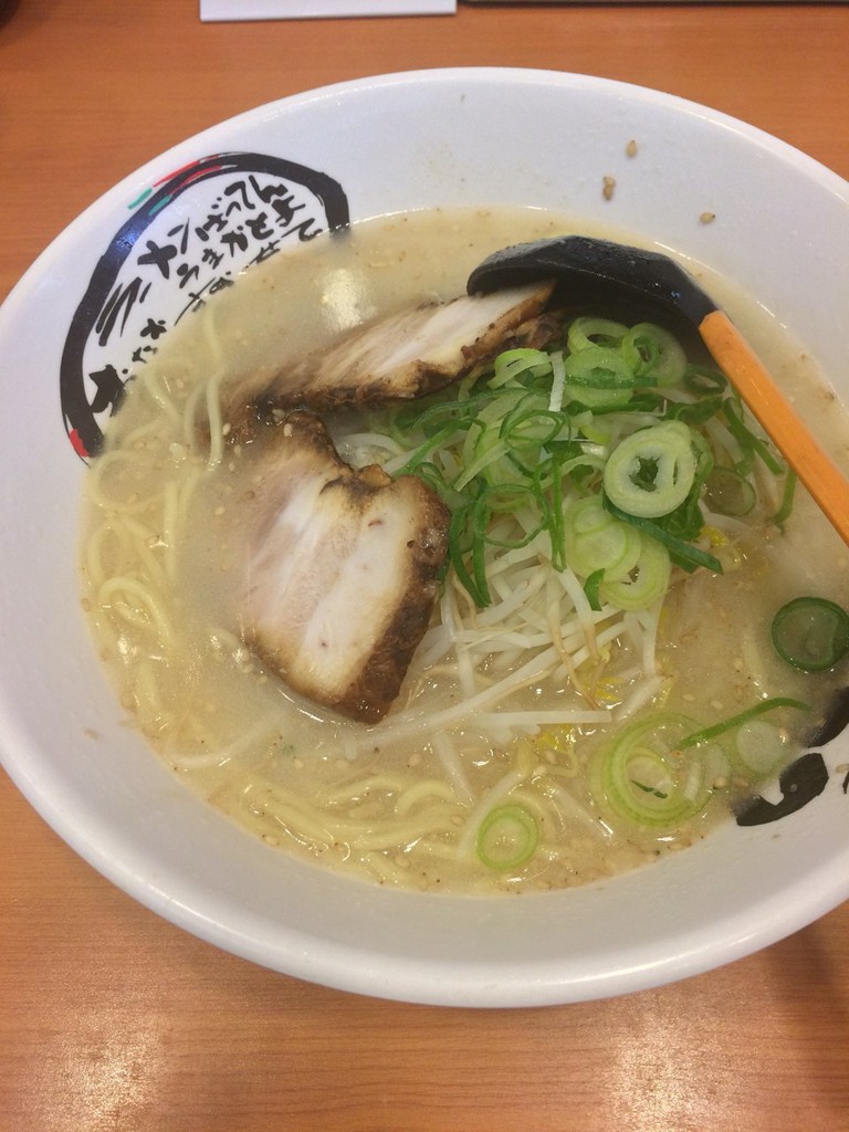 博多ラーメンげんこつ 石橋店 - メイン写真: