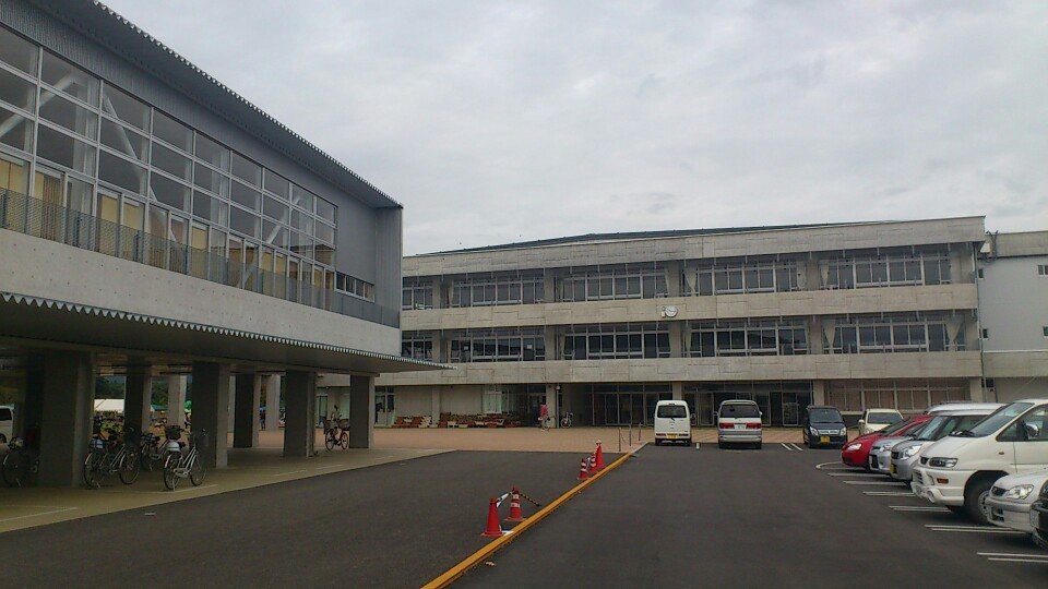 石岡市立八郷中学校 - メイン写真: