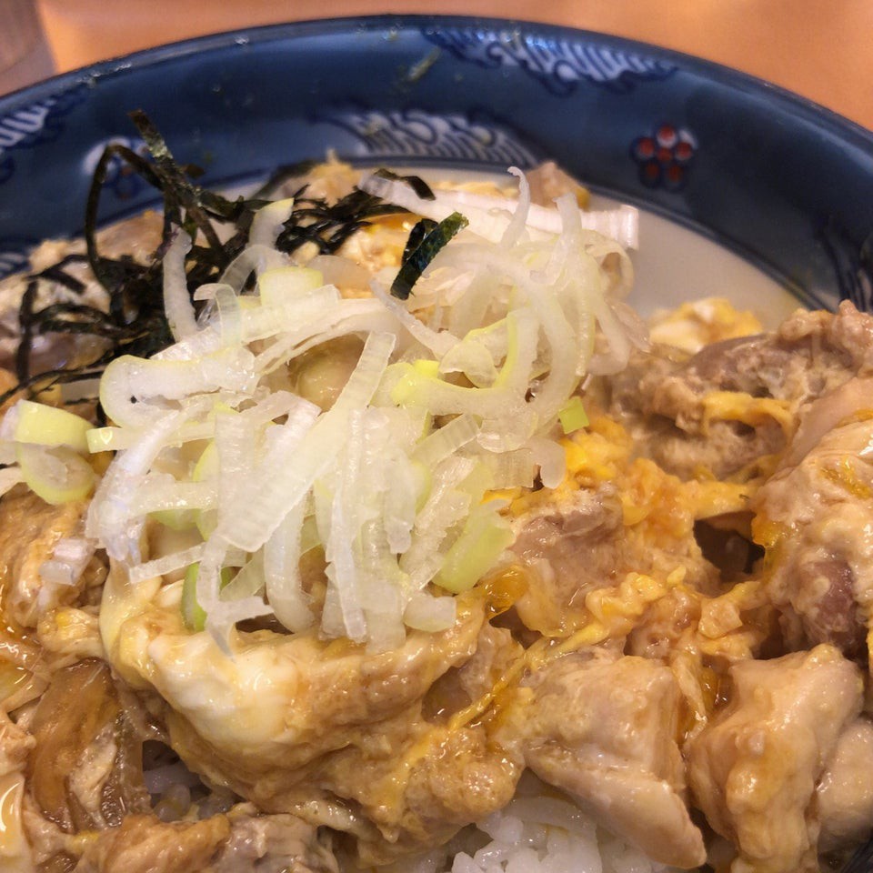 どんぶりキッチン 九段下伊東ビル店 - メイン写真: