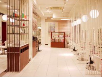 HAIR＆MAKE　EARTH　Nail　市ヶ谷店 - メイン写真: