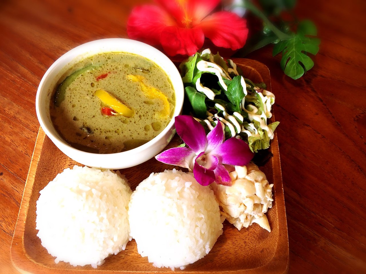 The 3 Best Green Curry near mukaigawara Station