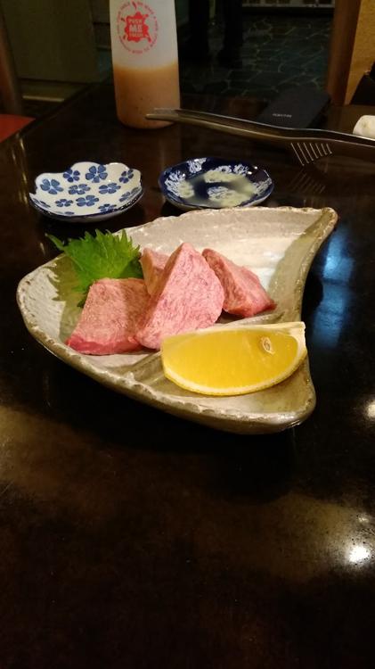 炭火焼肉じゅうじゅう - メイン写真: