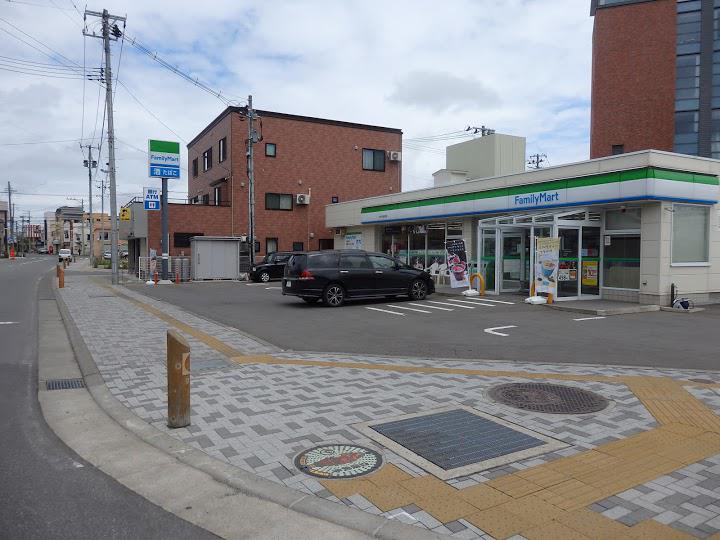 ファミリーマート五所川原駅前店 - メイン写真: