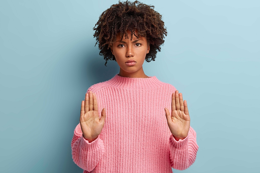 Veel mensen vinden het moeilijk om 'nee' te zeggen. Ben je geneigd om altijd ‘ja’ te zeggen op een verzoek? Tijdens onze training leer je om grenzen te stellen en te spreken met een ik-boodschap. Let ook op je lichaamstaal en geef een krachtig signaal.