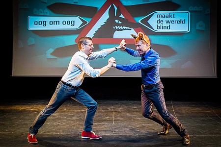 Oog om oog maakt de wereld blind. De meeste conflicten ontstaan door misverstanden in de communicatie. Streef naar verbinding in plaats van gelijk te willen halen.