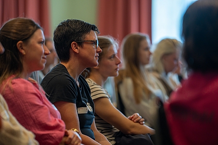 Een moeilijke klant is iemand die om aandacht schreeuwt. Geef de ander empathie en zoek voor hem een oplossing die zijn behoeftes vervuld.