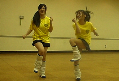 踊ってみた！JKパンチラダンス☆ gallery photo 1