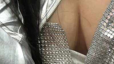 東京オートサロン2026④ レアな美女が今度は前かがみで見えてはいけない物が！！