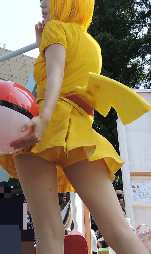 コスプレ2016夏おっぱい全身黄色スカートの中も黄色下から【動画】イベント編 2914