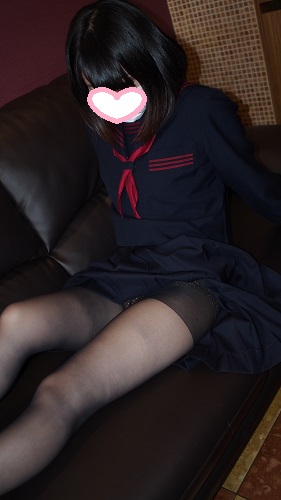 学生時代の本物の制服で来てくれた女の子⑦（肌色ストッキング+黒ストッキング） gallery photo 2