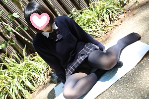 高校卒業したて△制服+黒タイツ△まや3 gallery photo 1