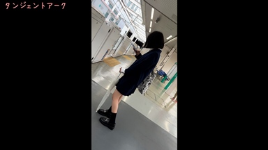 【4K】小柄なKちゃんのスカートの中のプリプリ尻 gallery photo 2