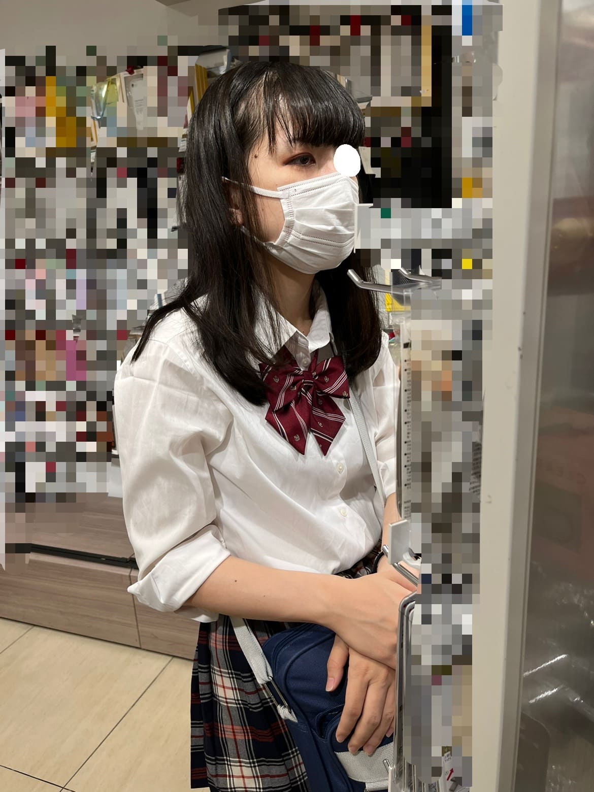 vol.3 制服JK 逆さ撮り gallery photo 1