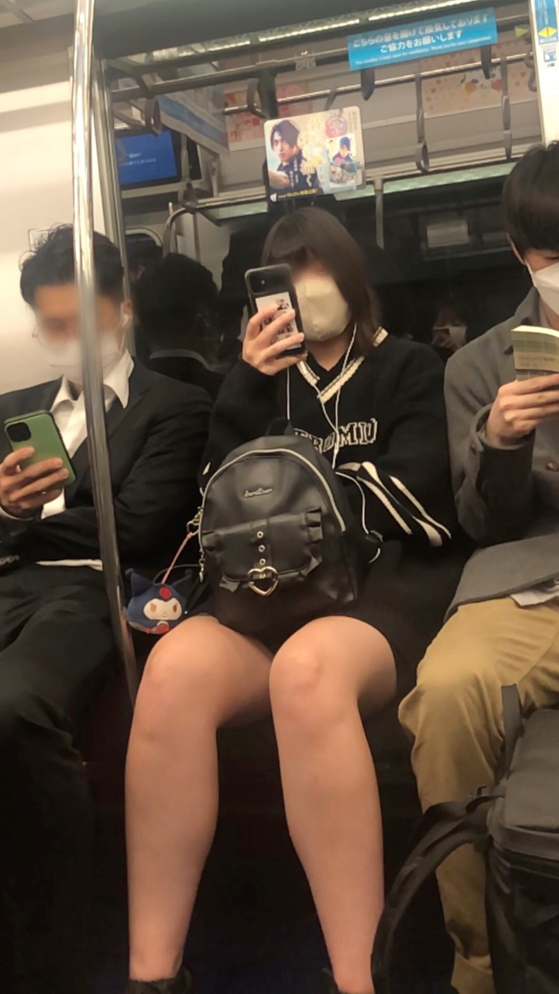 【正面からの眺め14】私服のＪＫを電車内で観察！ gallery photo 3