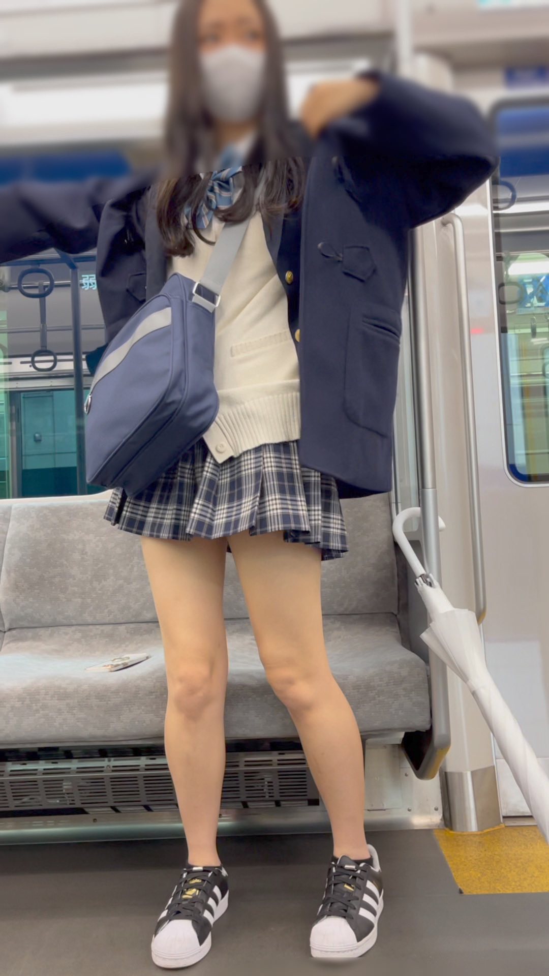 JK盗撮日記66 続・白チェック激カワミニスカ美脚JKアイドルを電車内で盗撮【オデコ出しver・※30分超の超完全版】