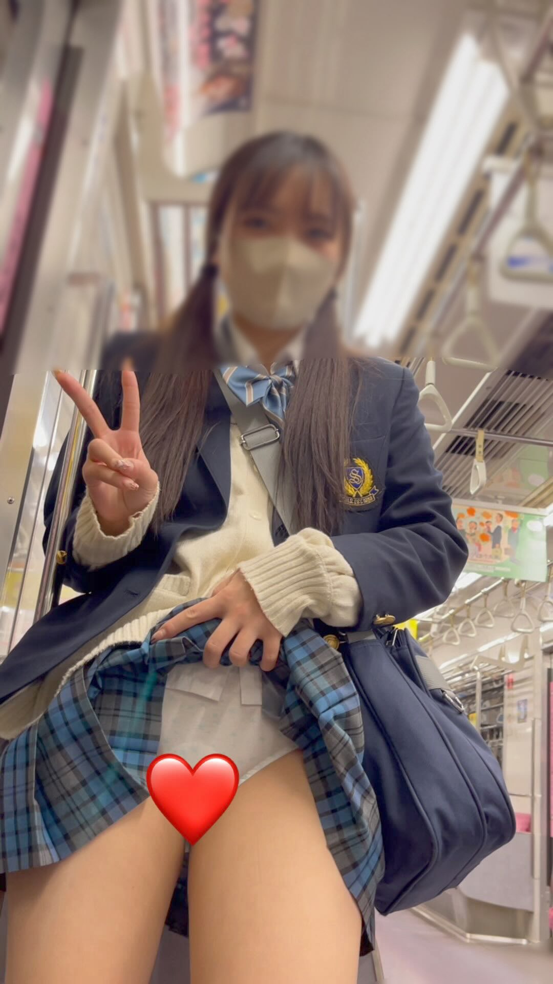 JK盗撮日記107 続・青チェック川口○奈激似超激カワ美脚美少女JKを電車内とトイレ内で盗撮【※完全主観35分超撮影