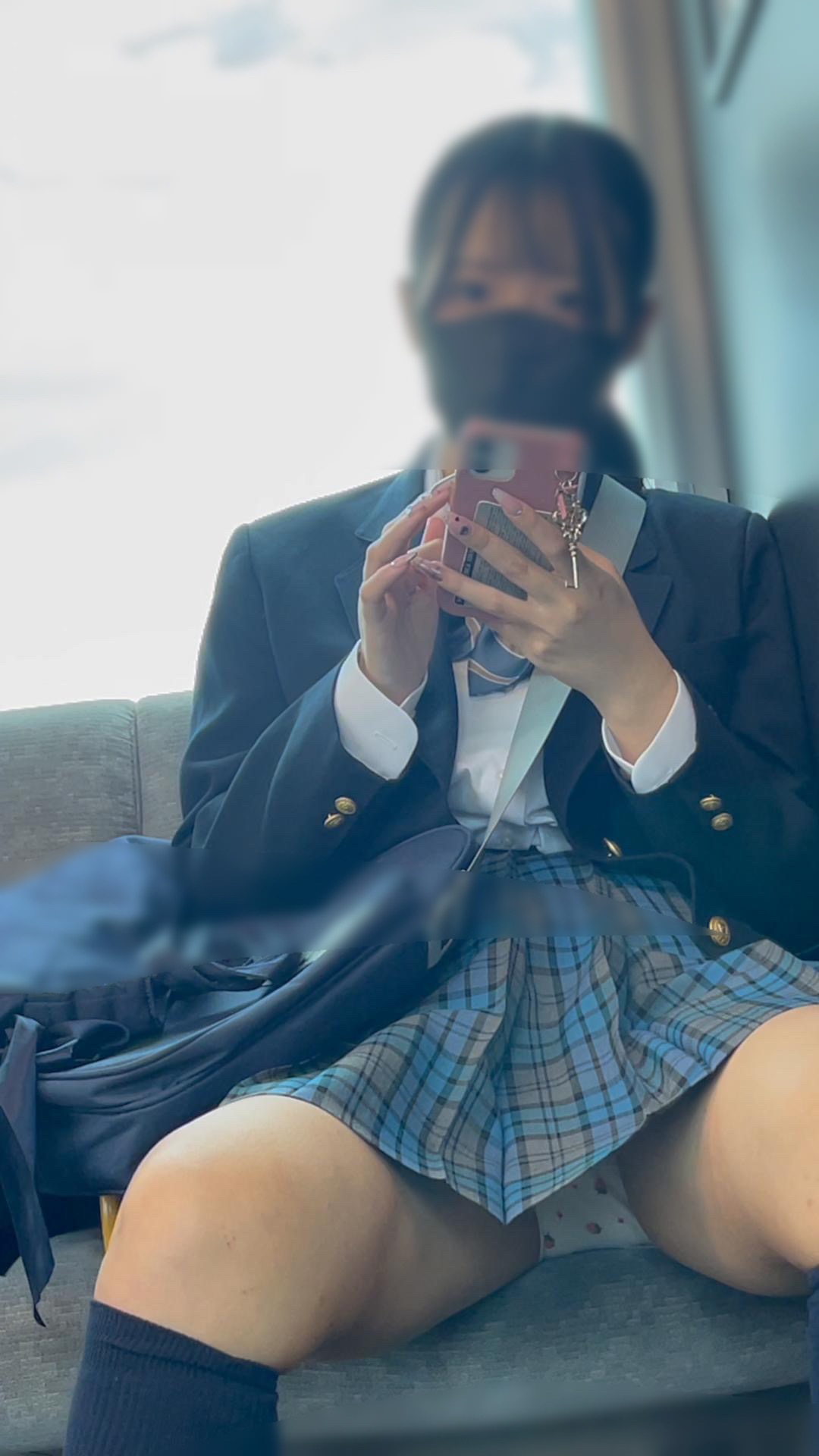 JK盗撮日記219　今回は原点回帰の初期作！！駆け出しの頃の初々しい激カワポニテJKを電車内で盗撮【※完全主観19分超撮影】