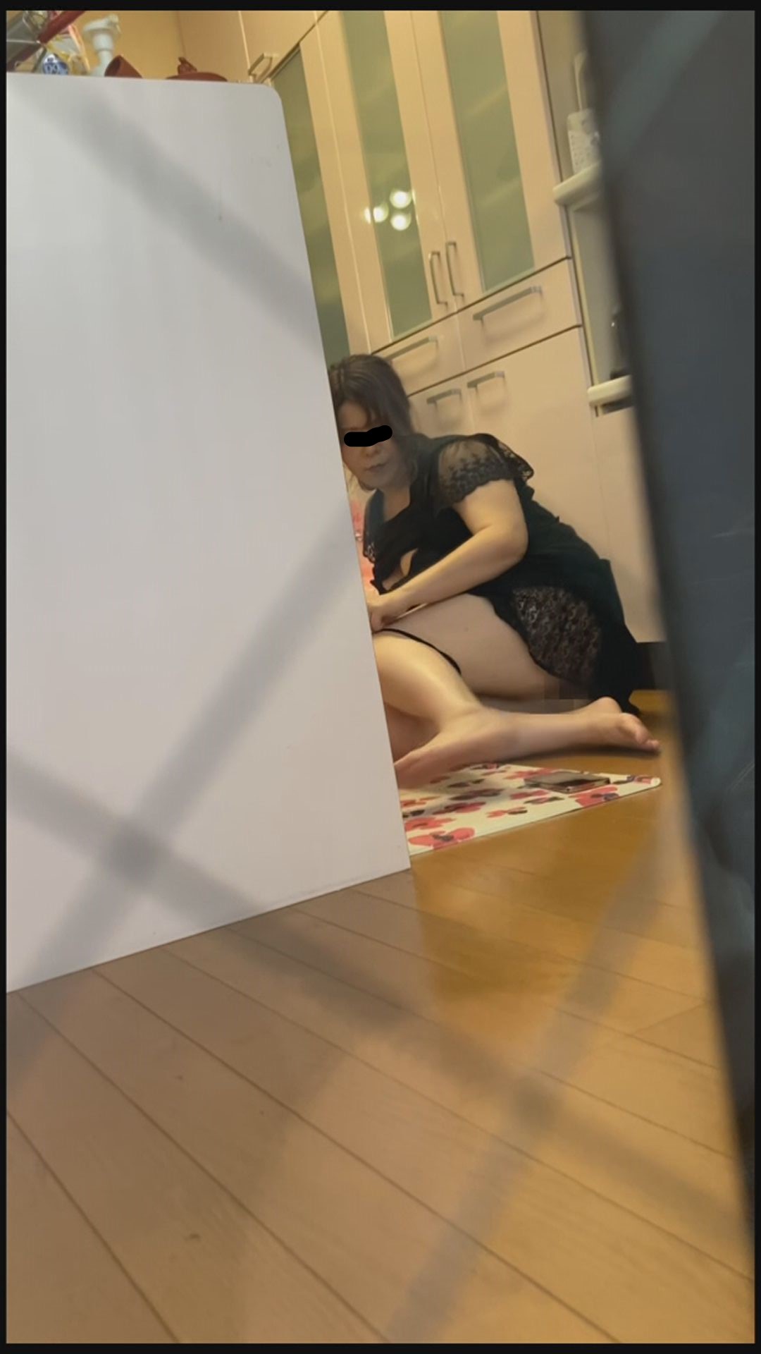 ㊙映像　奥さん、オナニー見ちゃいましたよ！ gallery photo 3