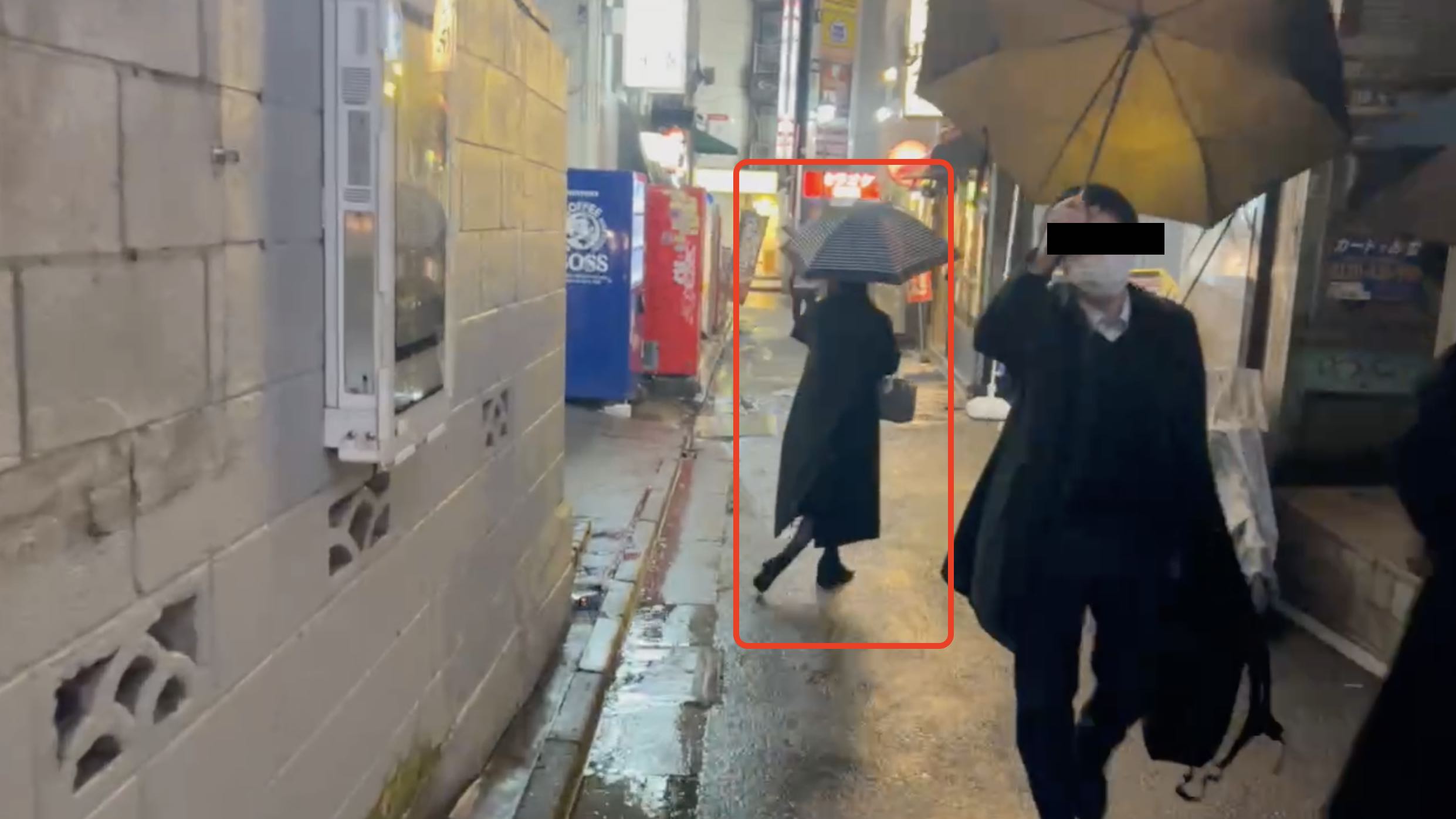 【4K映像】ギャルの聖地 渋谷 K-POPアイドル級美女の生裸 大公開  雨の道玄坂リベンジ痴かん
