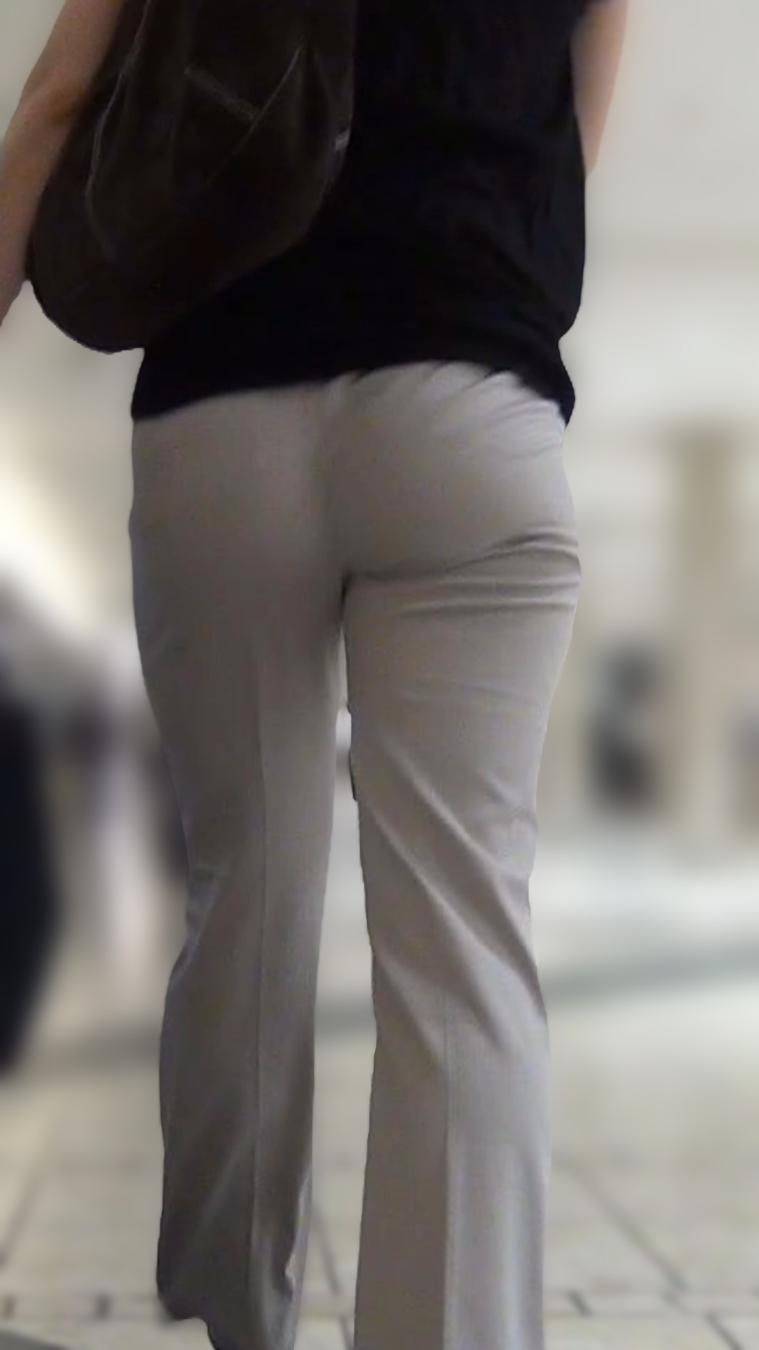 Stm.012 お尻ムニムニ薄生地スラックスお姉さん