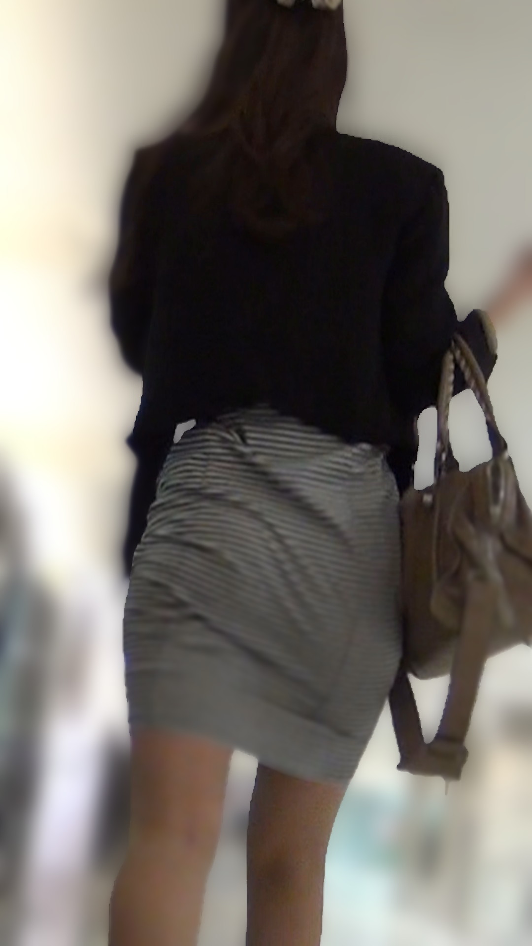 Stm.013 タイトミニ ワンピースお姉さん