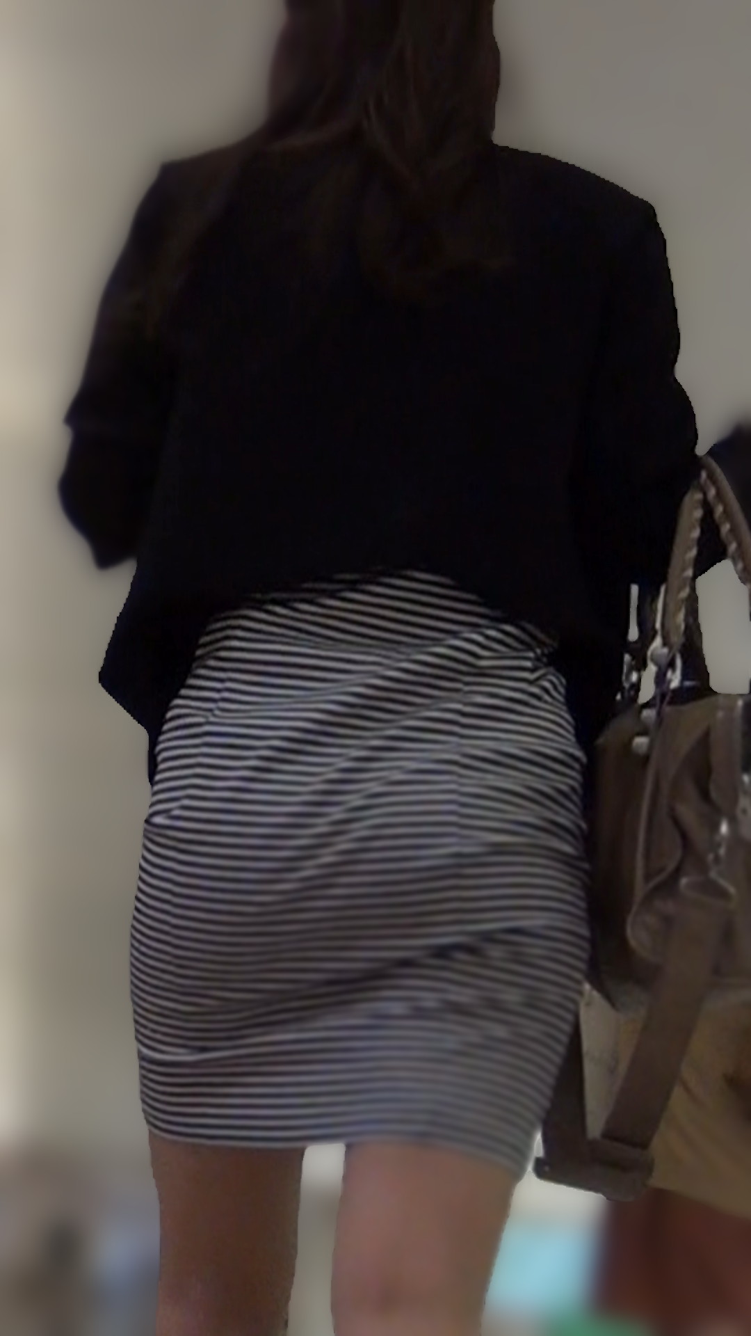 Stm.013 タイトミニ ワンピースお姉さん