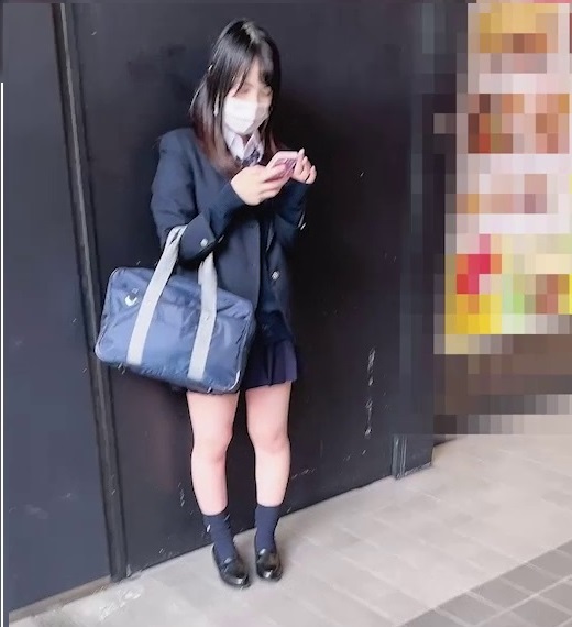 【個撮】都立チアダンス部② 色白剛毛な清楚美少女　海外留学のために 鍛えたくびれ美乳を活かして奉仕