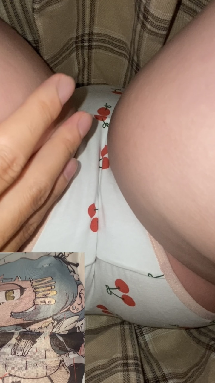 【痴】低身長メスガキの果物おぱんちゅを人混みでグチャグチャに揉みしだき任務完了。