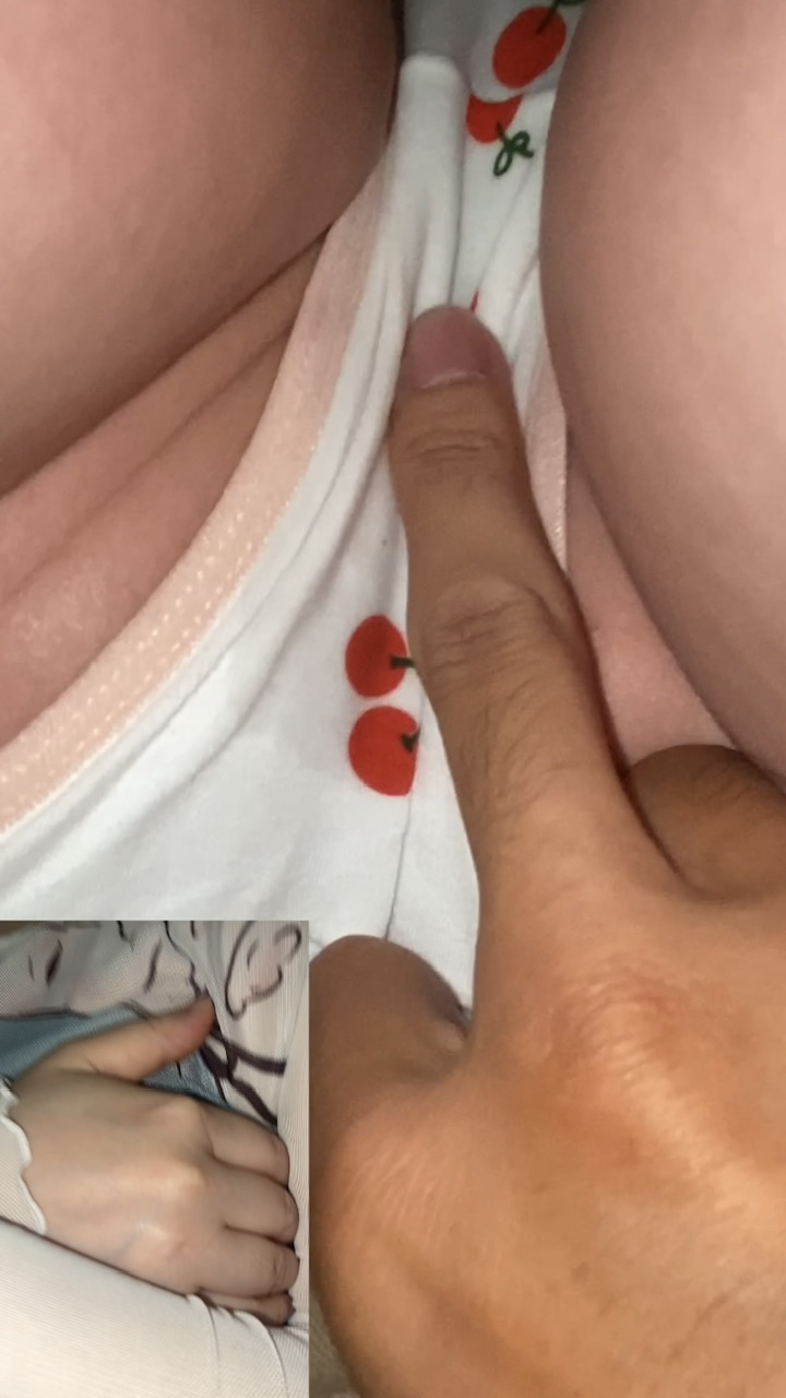 【痴】低身長メスガキの果物おぱんちゅを人混みでグチャグチャに揉みしだき任務完了。