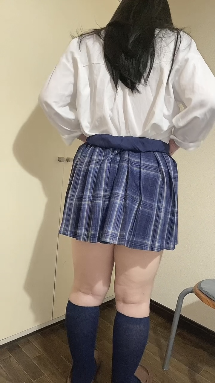 【4K覗き】バ先のロッカーの闇‪☆変態下着巨乳JKの着替えをガッツリ撮り！背徳感MAX