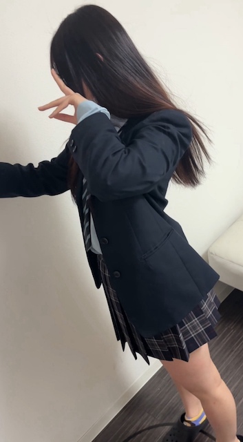 制服マン